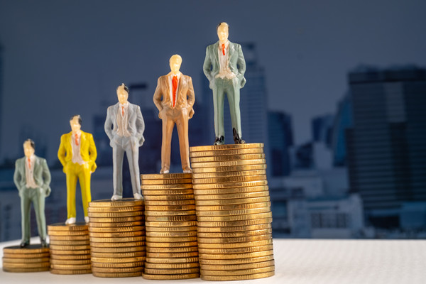 集團財務(wù)整合優(yōu)化：降低成本，提高資金使用效率