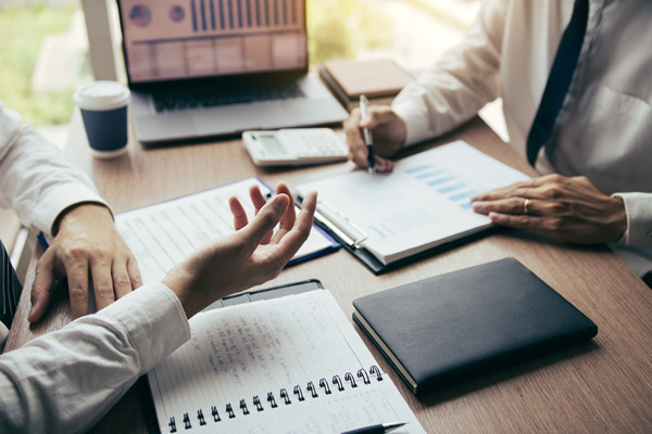 如何評估薪酬體系的可持續(xù)性和競爭力？