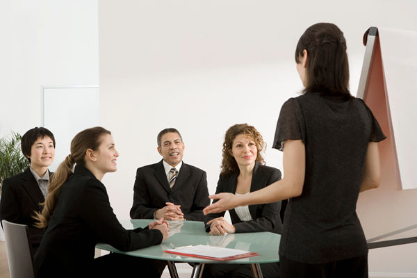 對(duì)組織流程進(jìn)行優(yōu)化再造，提高工作效率和降低成本