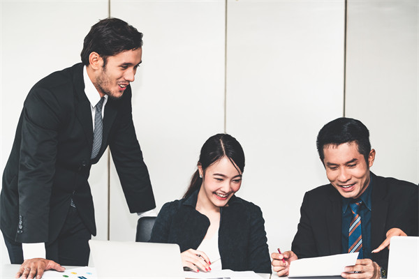 以客戶為中心的組織規(guī)劃:市場(chǎng)導(dǎo)向的戰(zhàn)略選擇 以客戶為中心的組織規(guī)劃:市場(chǎng)導(dǎo)向的戰(zhàn)略選擇