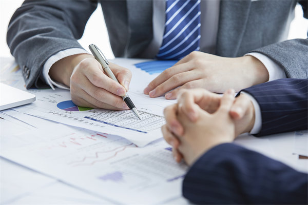 薪酬管理新趨勢(shì)：如何平衡員工期望與企業(yè)成本？